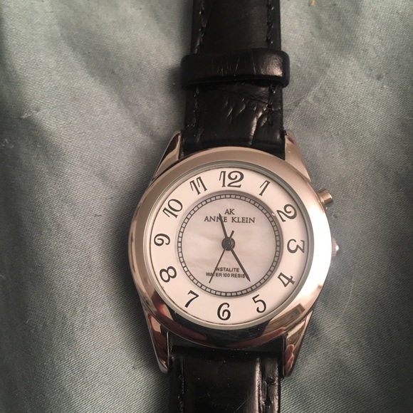 Watch - Picture 2 of 2